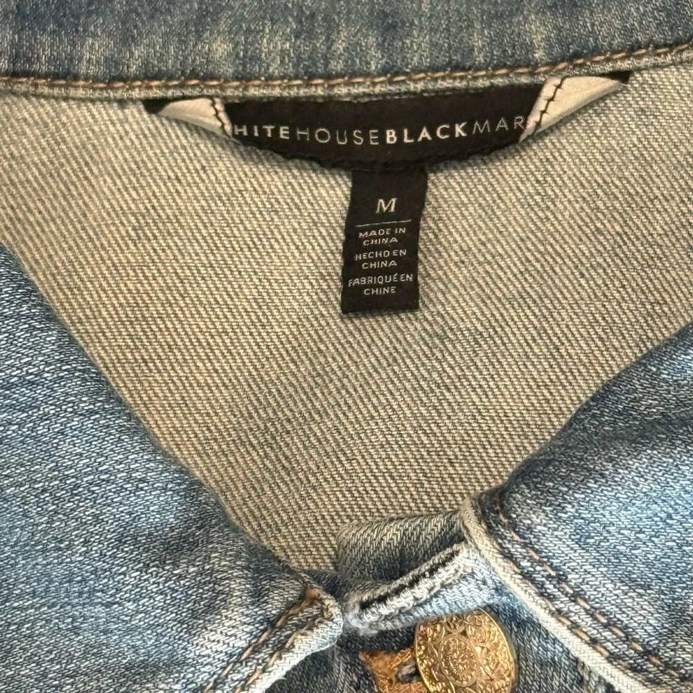 White House Black Market Light Blue Embroidered Jean Jacket 💙 - Picture 4 of 11